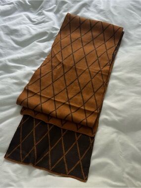 Nordstrom Argyle Muffler Scarf Neck Warmer, new condition!